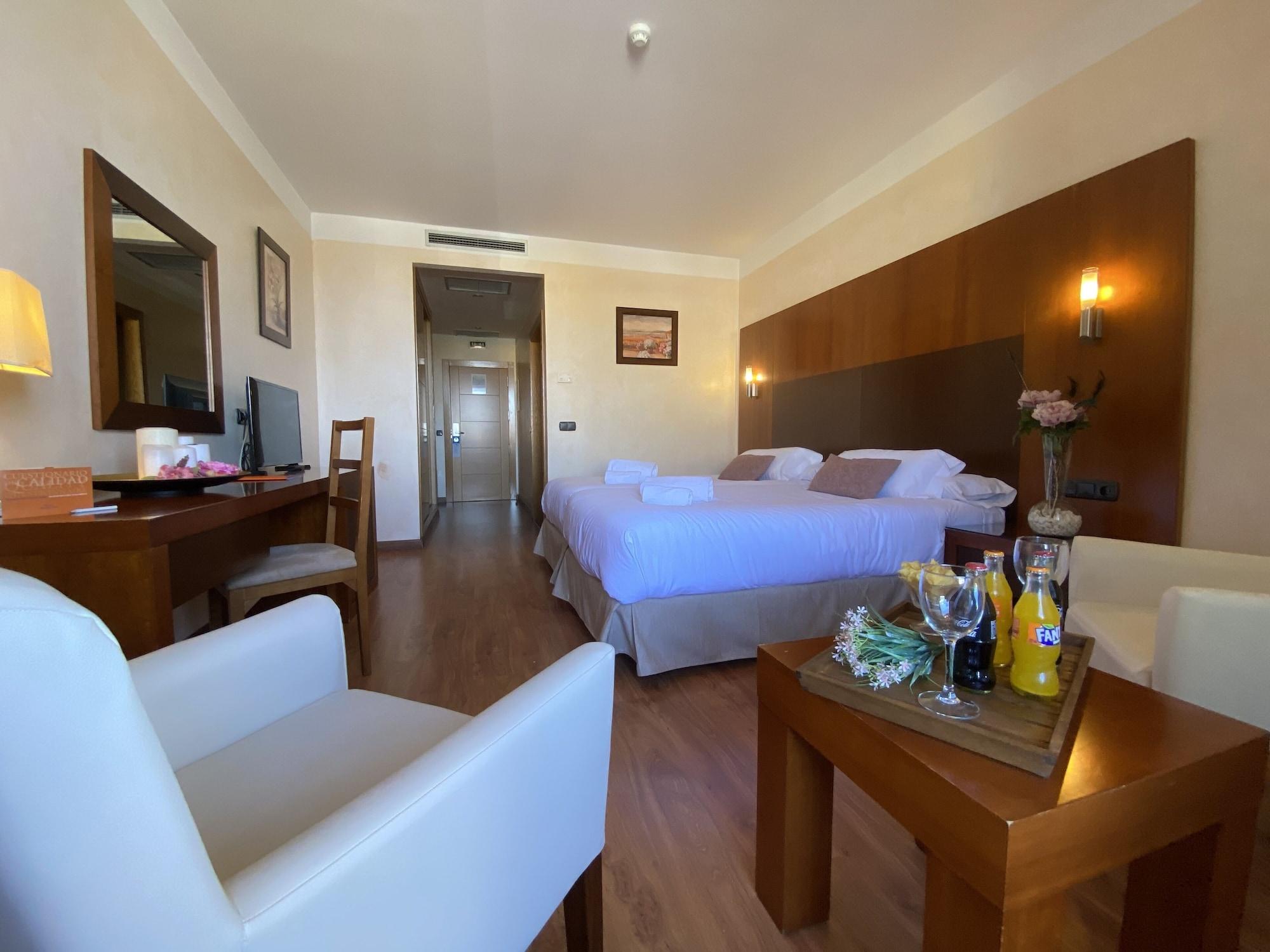 Hotel Montera Plaza Los Barrios Exterior photo