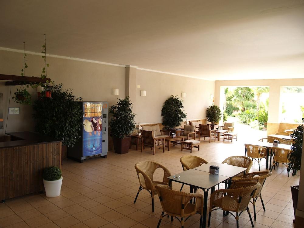 Hotel Montera Plaza Los Barrios Exterior photo