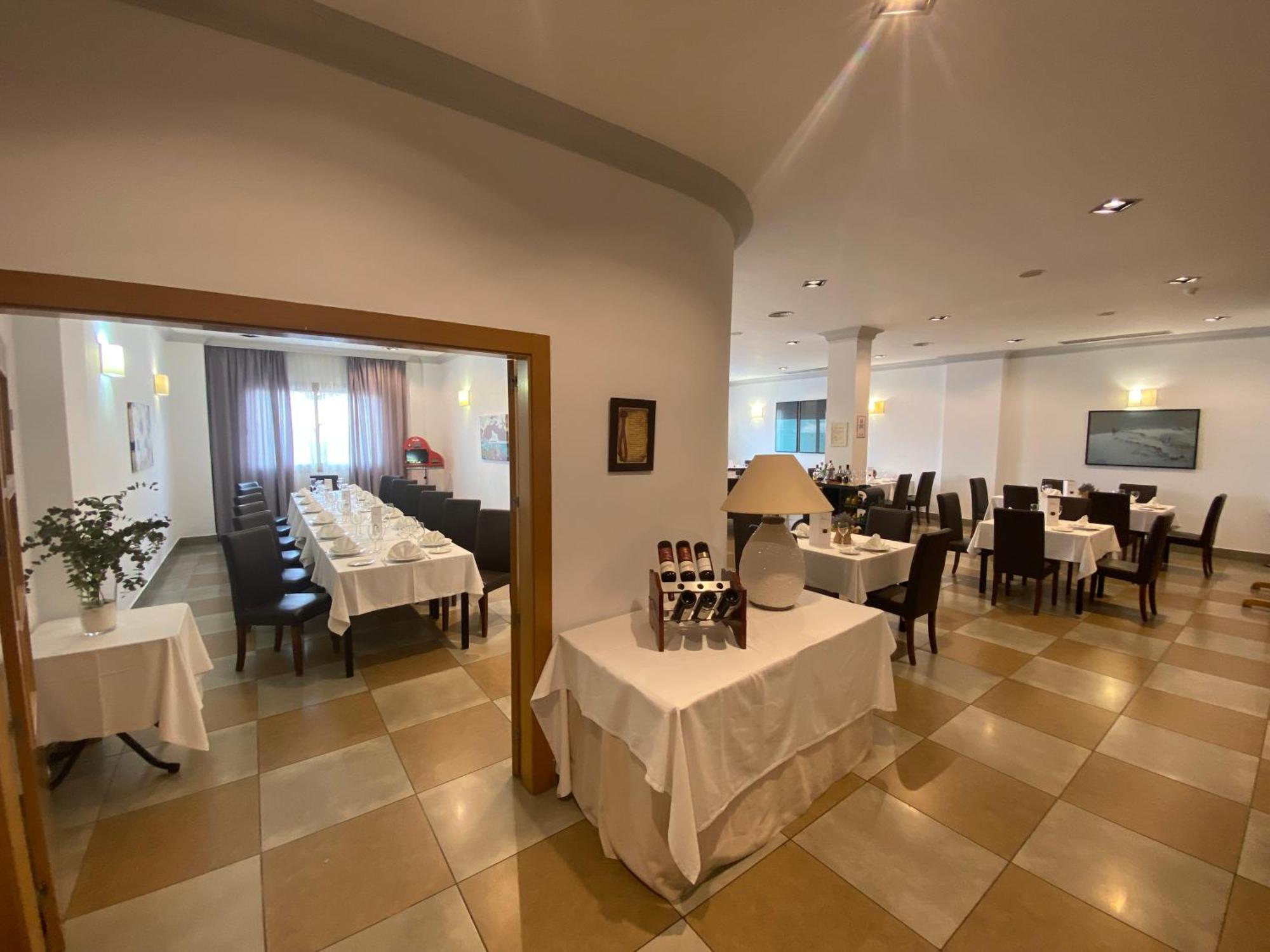 Hotel Montera Plaza Los Barrios Exterior photo