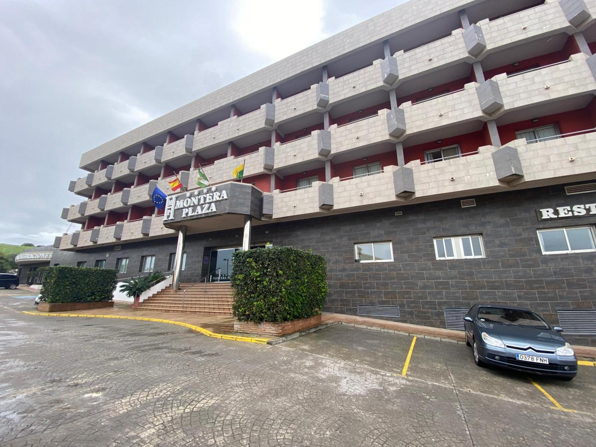 Hotel Montera Plaza Los Barrios Exterior photo
